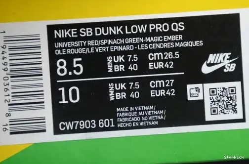 Dunk CW7093-601 Nike low"strawberry cough" SB 0606